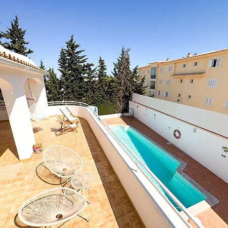 Villa Mia - Peerless Bond