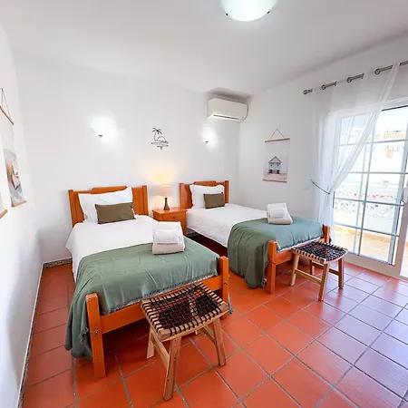 Mia - Peerless Bond Villa Albufeira