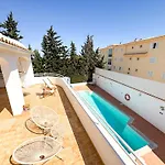 Villa Mia - Peerless Bond